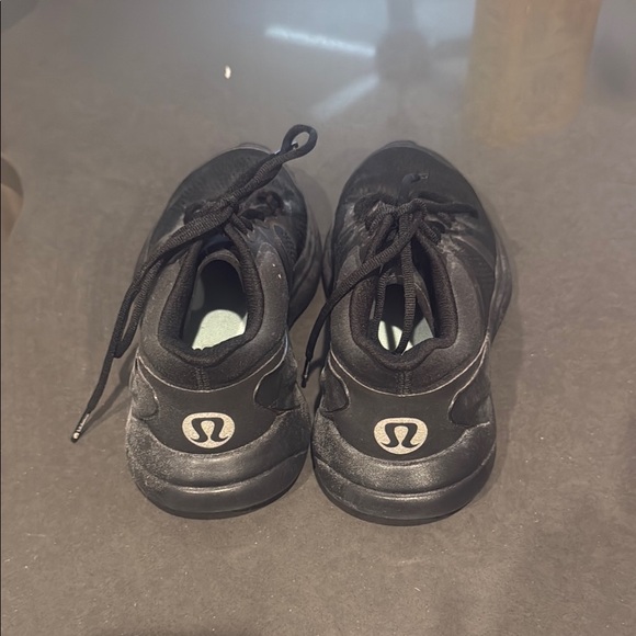 Black Men's Athletic Shoes - Picture 3 of 4